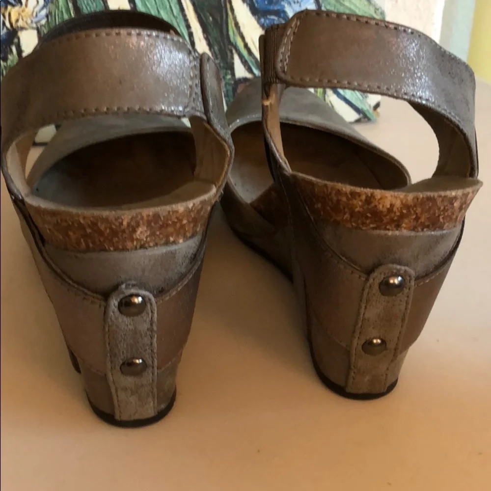 Wedges - Picture 3 of 5